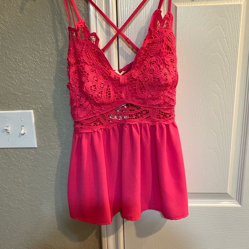 New Fushia Lace Trim Top
